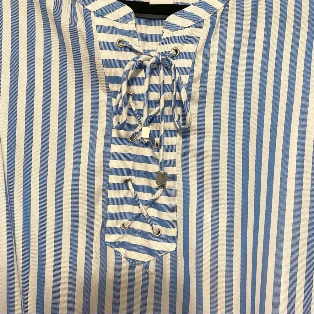 Ruby Rd. Women’s Blue & White Striped Blouse  Size M New With Tags - Picture 7 of 15